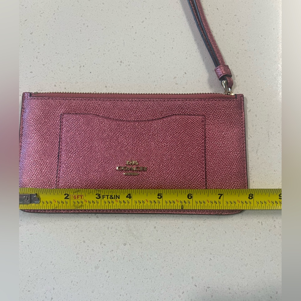 Coach women’s pink metallic zip top wristlet wallet clutch credit card holder - Picture 6 of 7